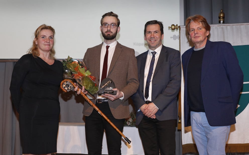Frá afhendingu Ljóðstafs Jóns úr Vör 2016. Karen E. Halldórsdóttir formaður lista- og menningarráðs&hellip;