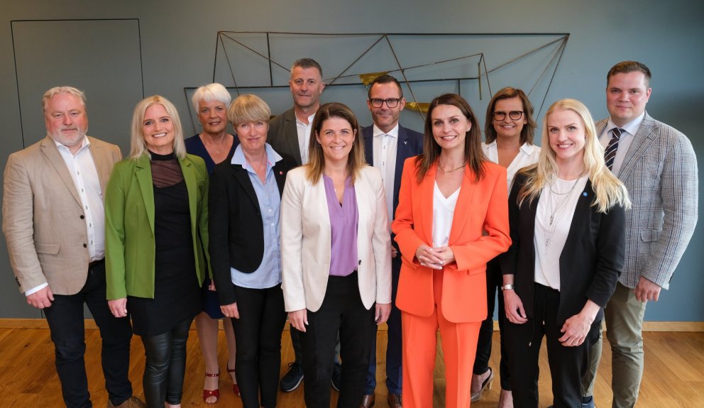 Á myndinni eru frá vinstri: Kolbeinn Reginsson, Sigrún Hulda Jónsdóttir, Helga Jónsdóttir, Bergljót&hellip;