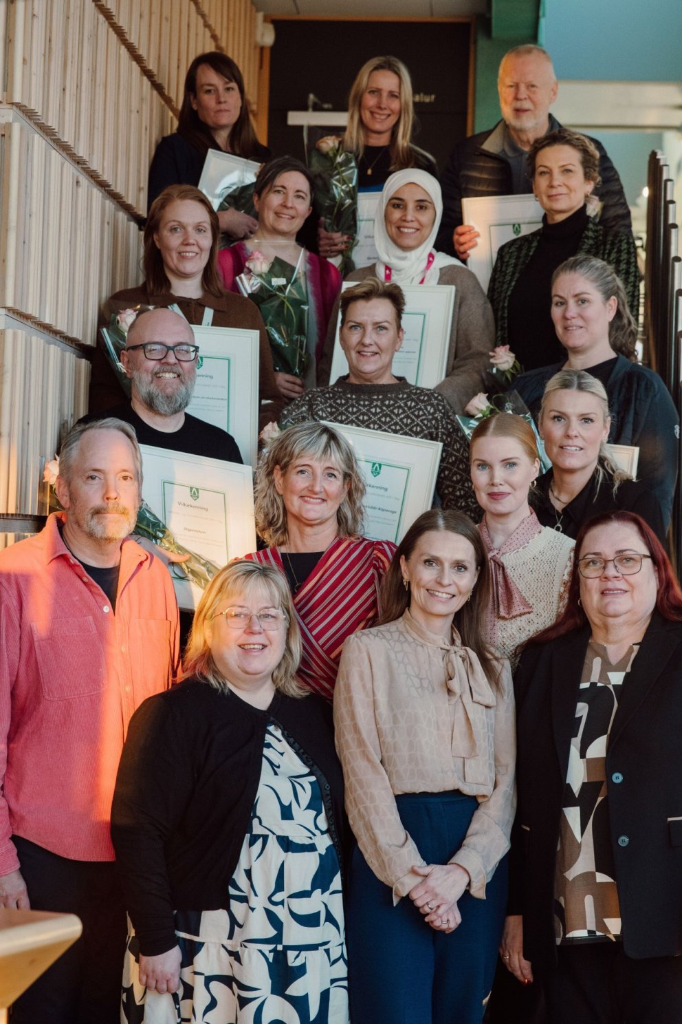 Styrkþegar ásamt bæjarstjóra og formanni velferðar- og mannréttindaráðs.