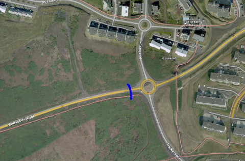 Lokunin verður skömmu eftir að bílar koma úr hringtorginu og stefna út á Vatnsendaveg. Bláa merkið &hellip;