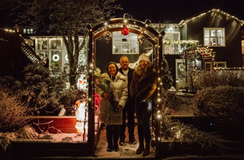 Kristín Gísladóttir og Sigurður Þorsteinsson en þau eru eigendur Jólahúss Kópavogs í ár.