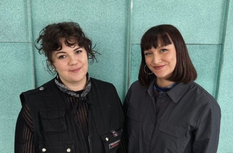 Anna Jóna og Hildur.