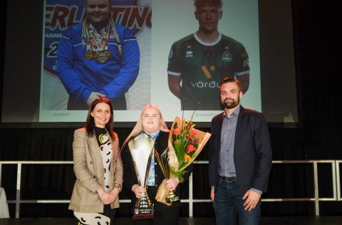 Ásdís Kristjánsdóttir bæjarstjóri, Sóley Margrét Jónsdóttir, íþróttakona Kópavogs árið 2022 og Sver&hellip;