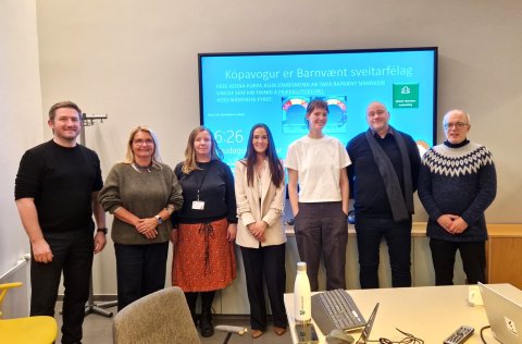 Á myndinni eru frá vinstri: Victor Berg Guðmundsson, Aðalheiður Diego Hjálmarsdóttir, Linda Rós Alf&hellip;
