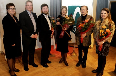 Guðrún Pálsdóttir bæjarstjóri, Hafsteinn Karlsson bæjarfulltrúi, Jón Yngvi Jóhannsson formaður dómn&hellip;