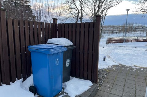 Mikilvægt er að tunnur séu aðgengilegar fyrir sorphirðu.