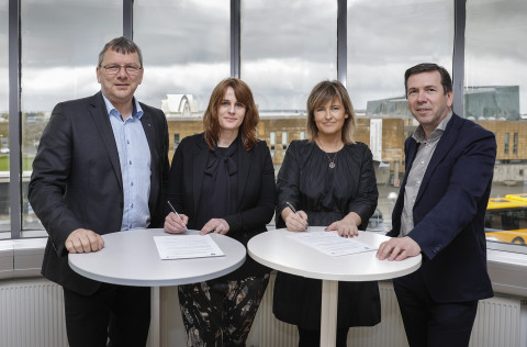 Bjarni Torfi Álfþórsson frá Specialisterne, Guðlaug Ósk Gísladóttir velferðarsviði Kópavogsbæjar, T&hellip;